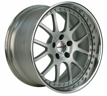 VR3P finished in Gloss Black Diamond Cut
