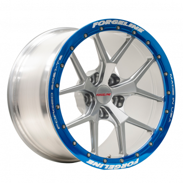 VX1R Beadlock finished in Hyper Silver with Transparent Blue Beadlock Ring